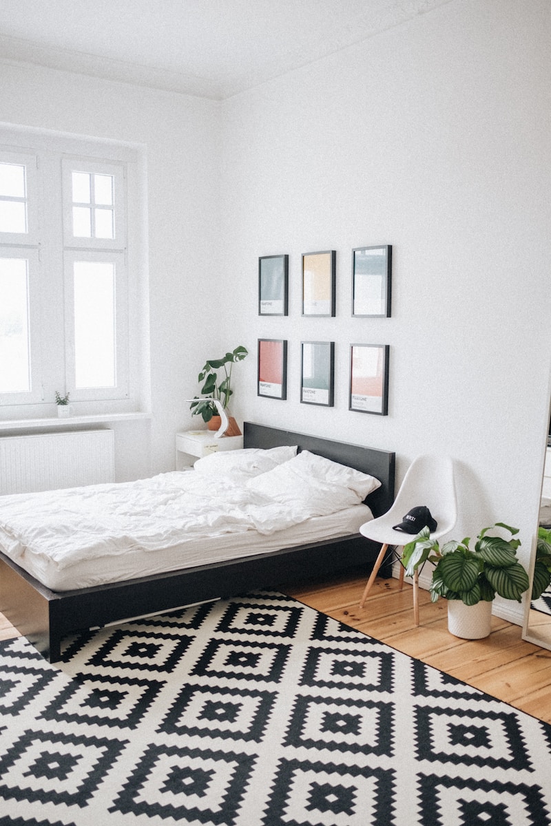 How to clean a messy room fast